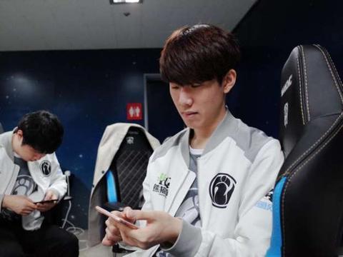 媒体Daily e-Sports记者Kenzi透露： 流言称2023 MSI在英国举办、S13世界赛在韩国举办