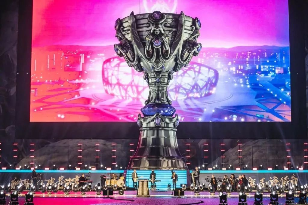 NAVI将面对 Spirit 在IEM科隆2025半决赛—— The MongolZ 退出比赛