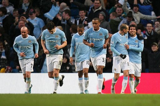 LOL-S13：T1勇夺S13全球总决赛冠军，上路Zeus拿下总决赛FMVP