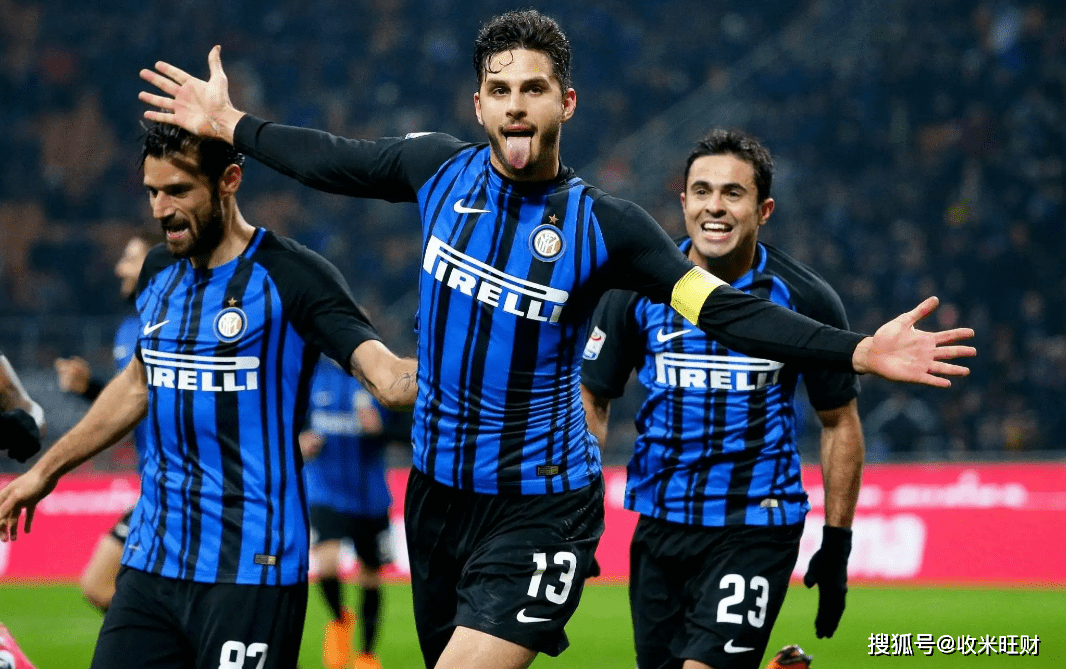 NiKo锤烂桌子 赛后开怀大笑展示众人