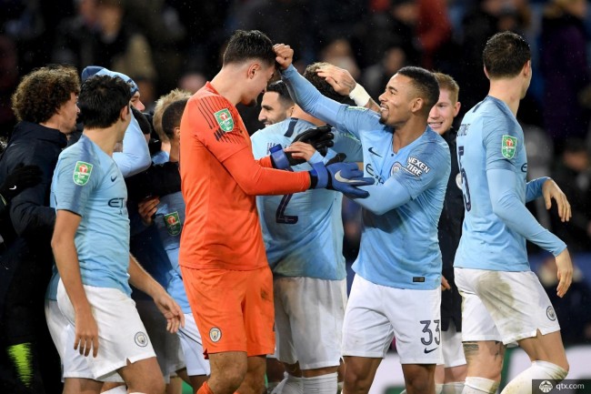 EPL S20 淘汰赛：八连胜到手！NaVi 2-1 G2晋级决赛