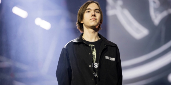 2023电竞峰会暨腾讯电竞年度发布会：亚运会LOL中国队亮相